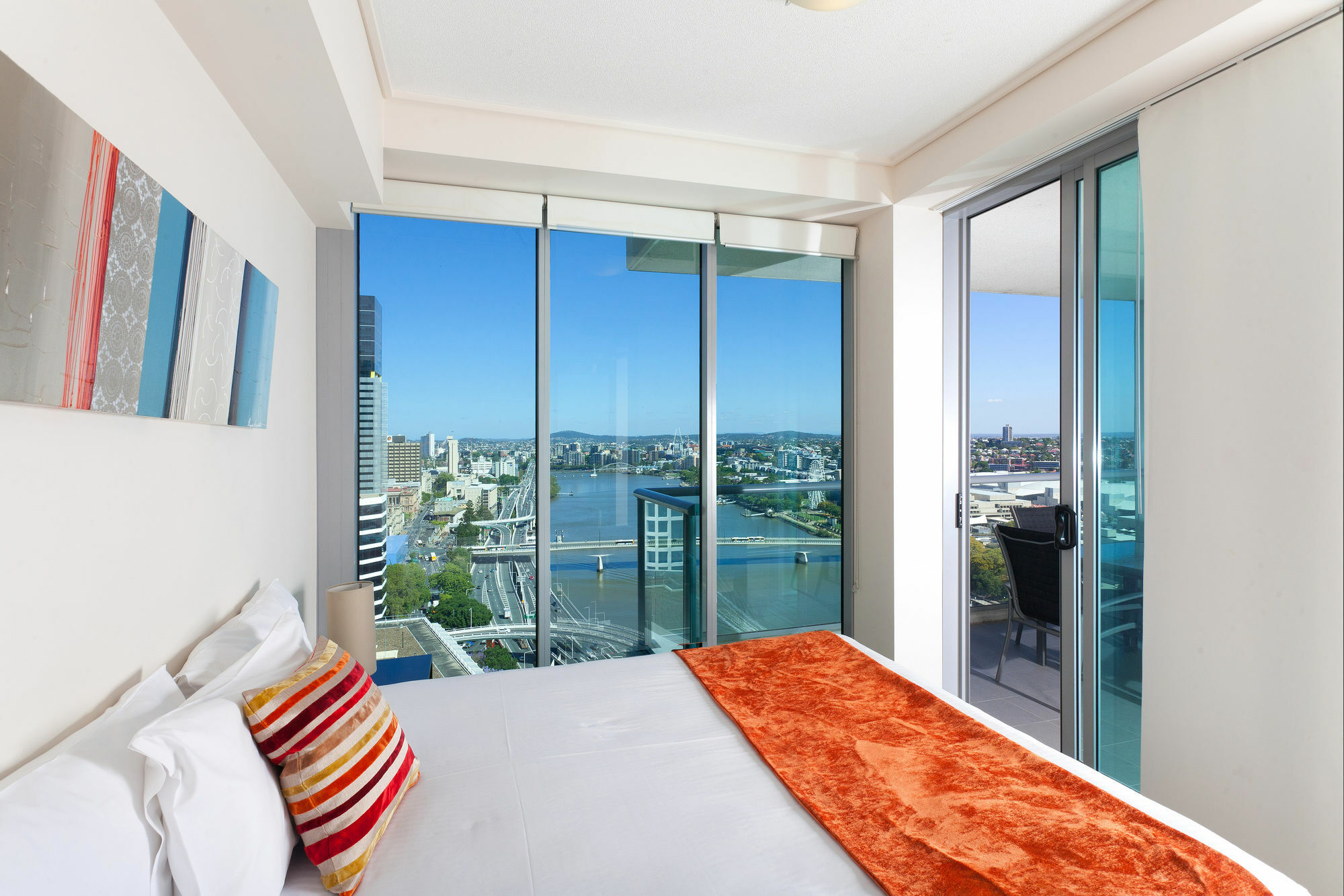 Evolution Aparthotel